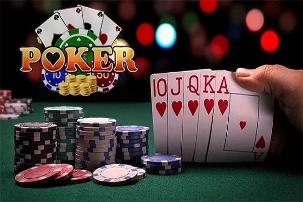 Bài Poker gamebaidoithuongonlinelive